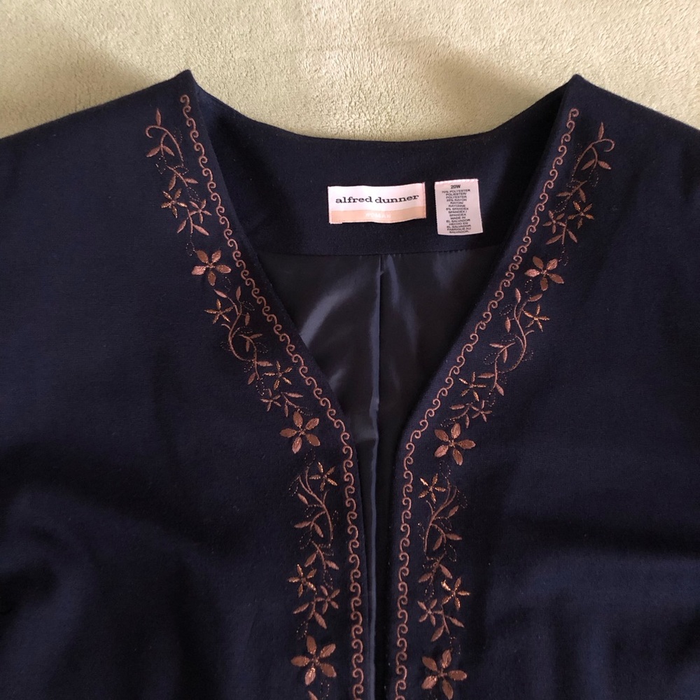 Alfred Dunner jacket open front navy 3/4 sleeve copper embroidery medium weight - Picture 2 of 8